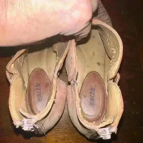 Earth Women's Sz 11 Nubuck Leather Keri Dusty Rose Peep Toe Perforated... - Picture 5 of 6